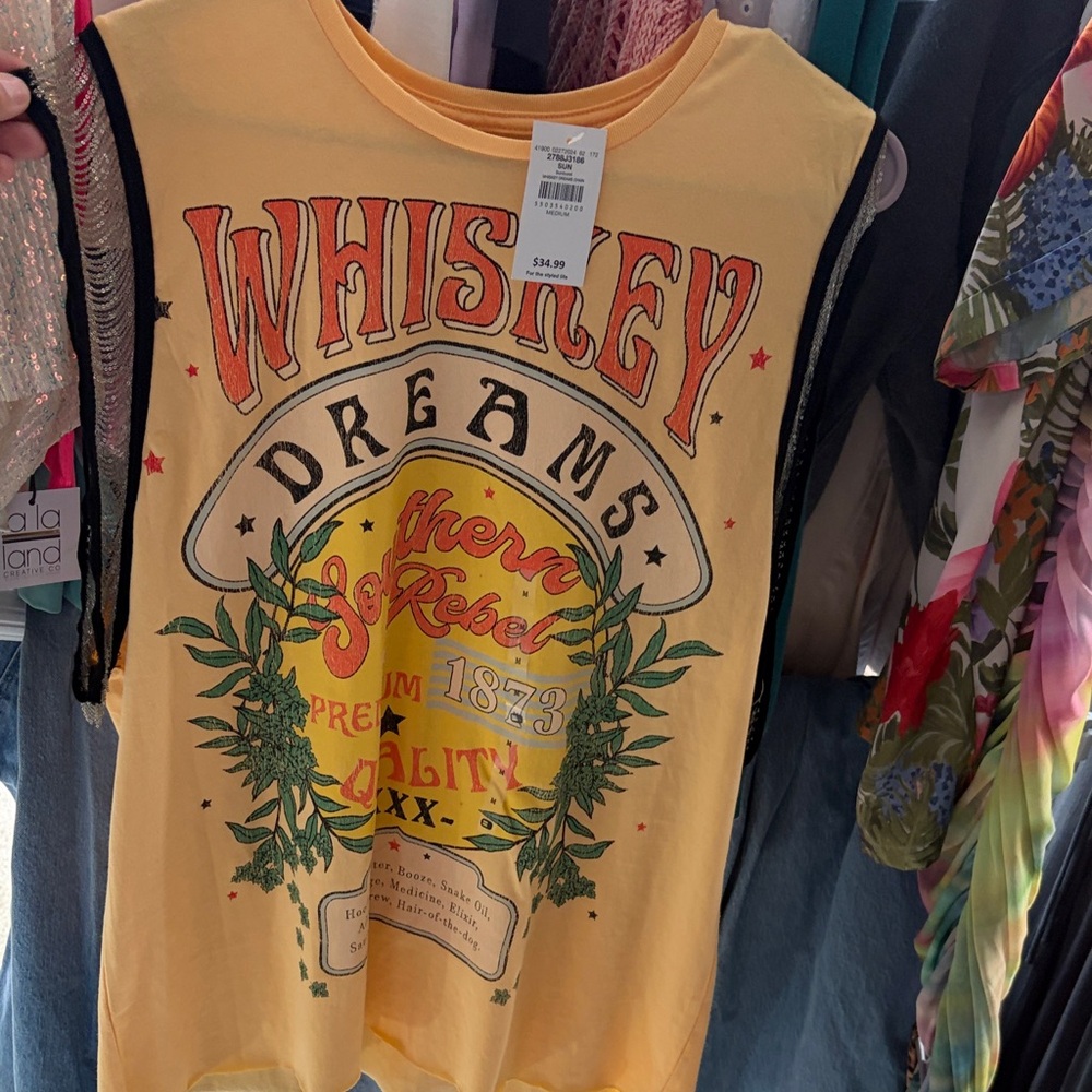 Buckle Yellow Graphic Tee